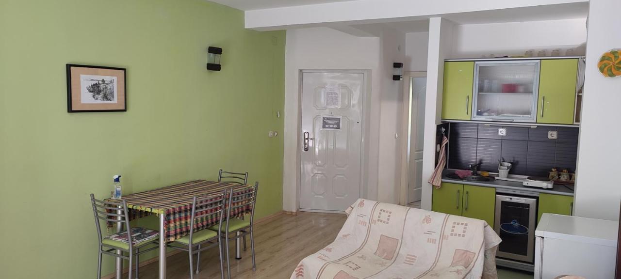 Apartments Vela - Pestani, Ohrid Exterior photo